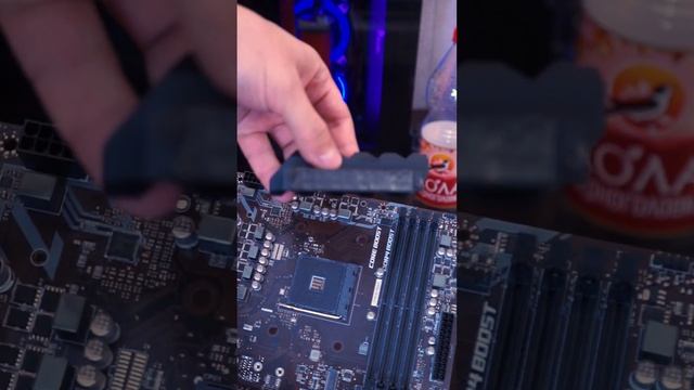 MSI B450 A-PRO СГОРЕЛА ИЗ-ЗА ПОТЕКШИХ ПРОКЛАДОК И ПЫЛИ #shorts смотреть онлайн