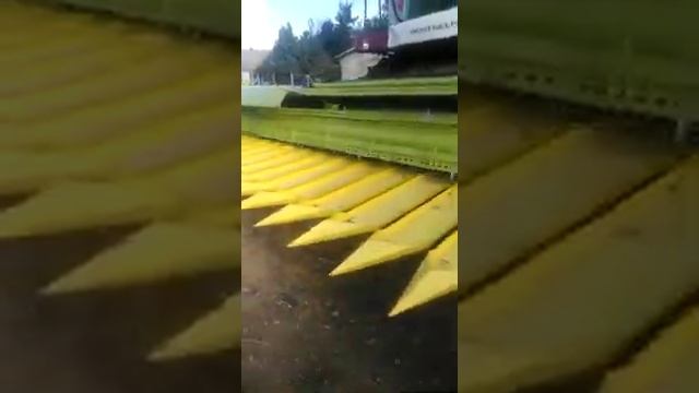 Жатка безрядковая Санфлоро и комбайн Акрос смотреть онлайн