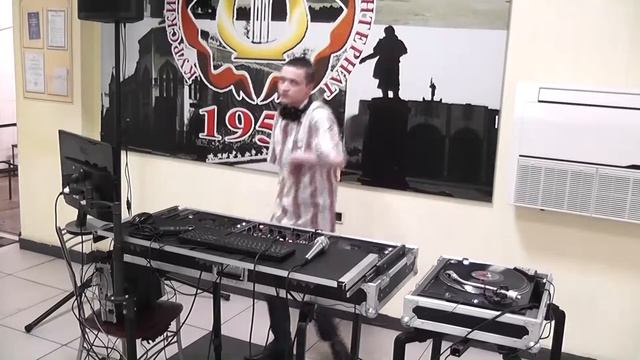 Дискотека мир труд май DJ Stopkrim Club House mix 1052019 смотреть онлайн