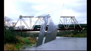 Зеркальное заставка ОРТ Электричка 2001