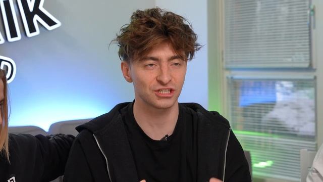 ПОКУПАЮ СТРАННЫЕ ОБЪЯВЛЕНИЯ!**настоящий гомункул** смотреть онлайн