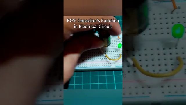 How Capacitor Works #electronics #capacitor