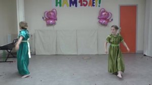 Танец Полины и Леанны Альберт "ВАЛЬС". Русская школа "Солнышко", июнь 2021