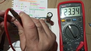 Параллельное и последовательное подключение КОНДЕНСАТОРОВ.