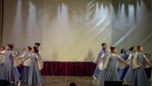 Хореографический ансамбль "Карусель"
Танец "Ты живи моя река"