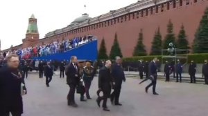 СРОЧНО НОВОСТИ ПУТИН И РАХМОН ПОСЛЕ ПАРАДА НА КРАСНОЙ ПЛОЩАДИ