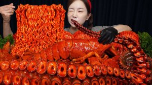 Гигантские щупальца осьминога и лобстер с морепродуктами \ Мукбанг