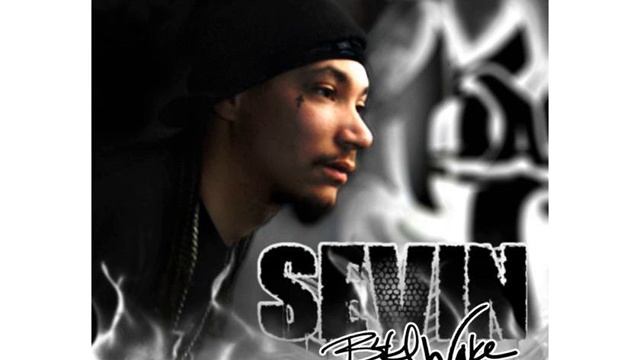 16 Stay Away (Feat. Loren) смотреть онлайн