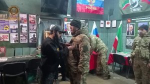 Апти Алаудинов "АХМАТ". Награждение бойцов.mp4