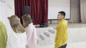 Будь внимательней к друзьям