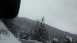 Горный серпантин зимой.