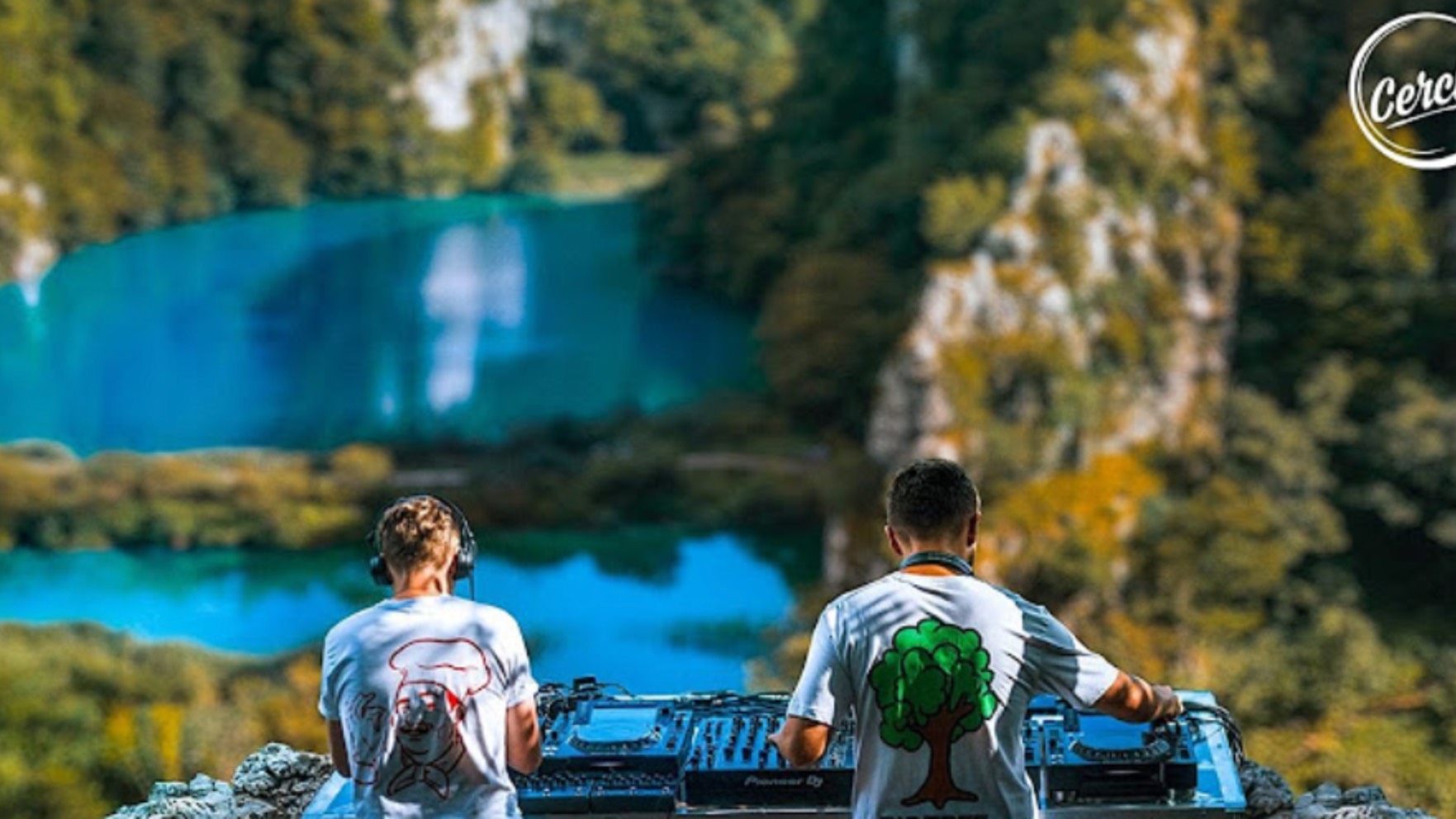 Диджей сет из Хорватии
Disclosure for Cercle at Plitvice Lakes National Park, Croatia смотреть онлайн