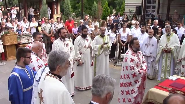 Света Литургија и Видовданска литија у цркви Лазарици у Крушевцу (први део) смотреть онлайн