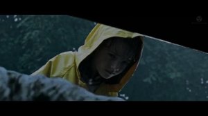 Оно 2017 - Джорджи встречает Пеннивайза -