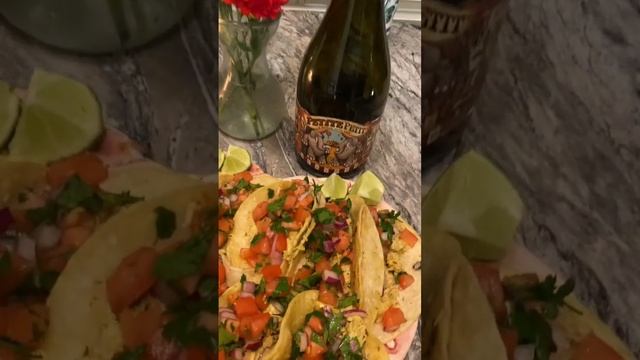 #shortsvideo #cheflife #short chicken tacos 🌮 with pico de gallo