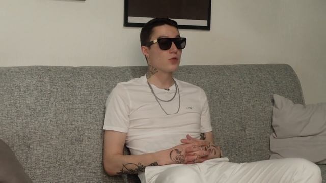 KRESTALL / Courier | Большое Интервью смотреть онлайн