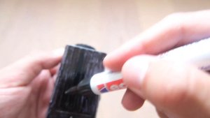 Edding 750 gloss paint marker