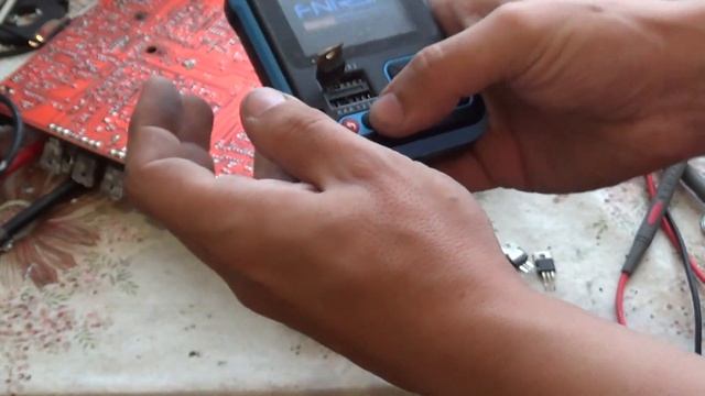 Усилитель SPL Z4X-600 в защите, высаживает аккумулятор смотреть онлайн