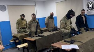 РАЗБОРКА/СБОРКА ОРУЖИЯ (или как научить бойца разбирать и собирать оружие в боевой обстановке)