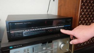 Pioneer PL-L70F Turntable. Vintage. Rare.