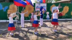 танец с координационноц лестницей