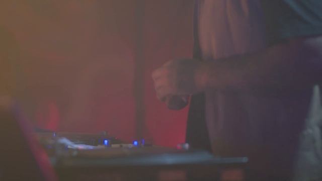 Tempo - DJ Staffy & Relax Flame ft Junior Lord, Estevez смотреть онлайн