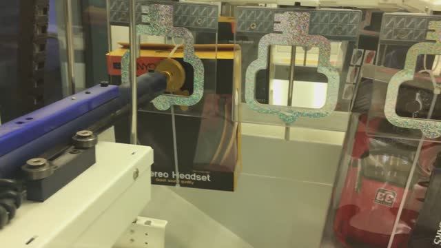 ВЫИГРАЛ КЛЁВЫЕ НАУШНИКИ В АВТОМАТЕ КЕЙ МАСТЕР! УФА смотреть онлайн