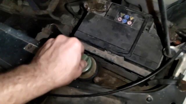 Оживление Фольксваген Пассат Б4 после года простоя. смотреть онлайн