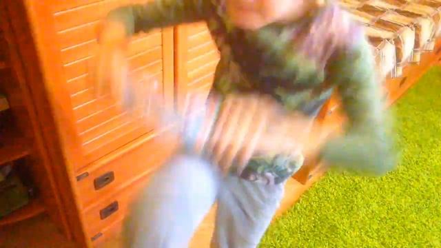 БУТЫЛКА ВОДЫ ЧЕЛЛЕНДЖ смотреть онлайн