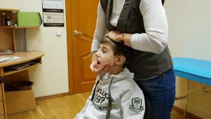 Логопед.  Ребенок не жует.  Какие упражнения надо делать?
