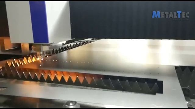 Лазерный станок MetalTec 1530S - Металл толщиной 1 мм. Демонстрация FLY CUT