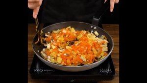 Колбаски из куриного фарша с начинкой. Обалдеть как вкусно!