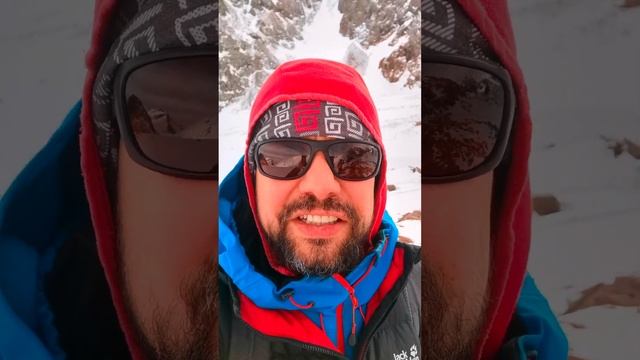 "Расскажите почему ледник Богдановича!?" Рассказываю! #горы #горныйгид #тяньшань #горы #алатау смотреть онлайн