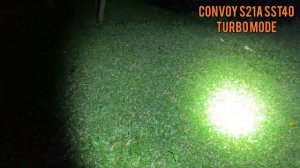 Senter / Flashlight CONVOY S21A SST40 Vs CONVOY S2+ SST40