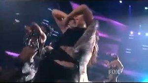 Nicole Scherzinger Right There ft 50 Cent @ American Idol 2011