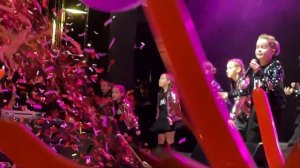 До Ре Ми // Детский хор "Великан" // Бумажная дискотека