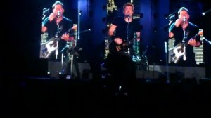 Nickelback in Moscow - Gotta Be Somebody live