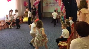 Танец Чик и БРИК