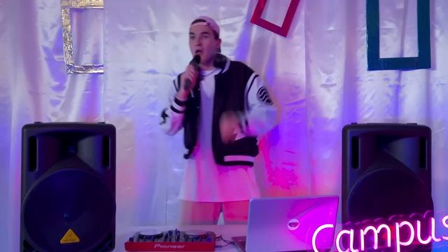 ЖУРКА ДО ЈУТРА у кампусу! 🥳🎉 Amina рођендан - позвани су најпопуларнији школарци! | KiKiDo Party