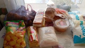 Будни нашей семьи.У Ульяны новая сумочка.Украшения на площади.