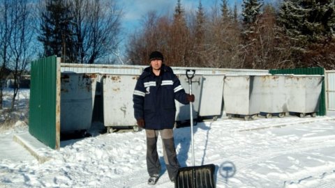 Блогерство не кормит . зарабатываю как могу