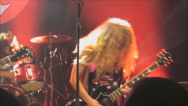 Nashville Pussy-Kicked in the Teeth-(AC/DC cover)-Live@Toulouse 2018 смотреть онлайн