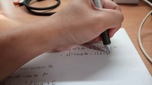 integral sqrt(4-x^2) dx