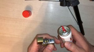 Как правильно заправить зажигалку?