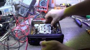 Автомагнитола LG ошибка err выплевывает кассету