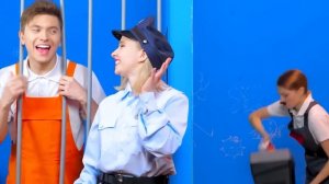 Как Пронести Еду в Больницу | Смешные Челленджи от TeenChallenge