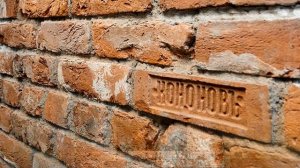 Камины из старинного кирпича