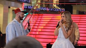 ЛЮСЯ ЧЕБОТИНА про 14 февраля и  цветы от молодого поклонника