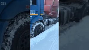 Пробиваем дорогу от поселка Тазовский до Иркинского м/р 336км зимника.  Из них 200 км новый зимник