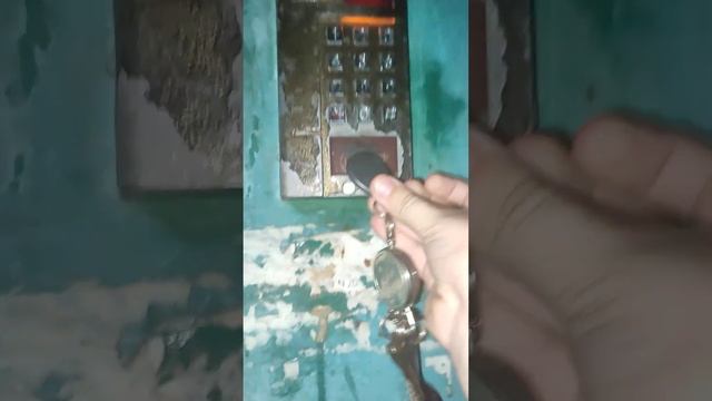 заброшенный Кодовый Замок и Визит смотреть онлайн